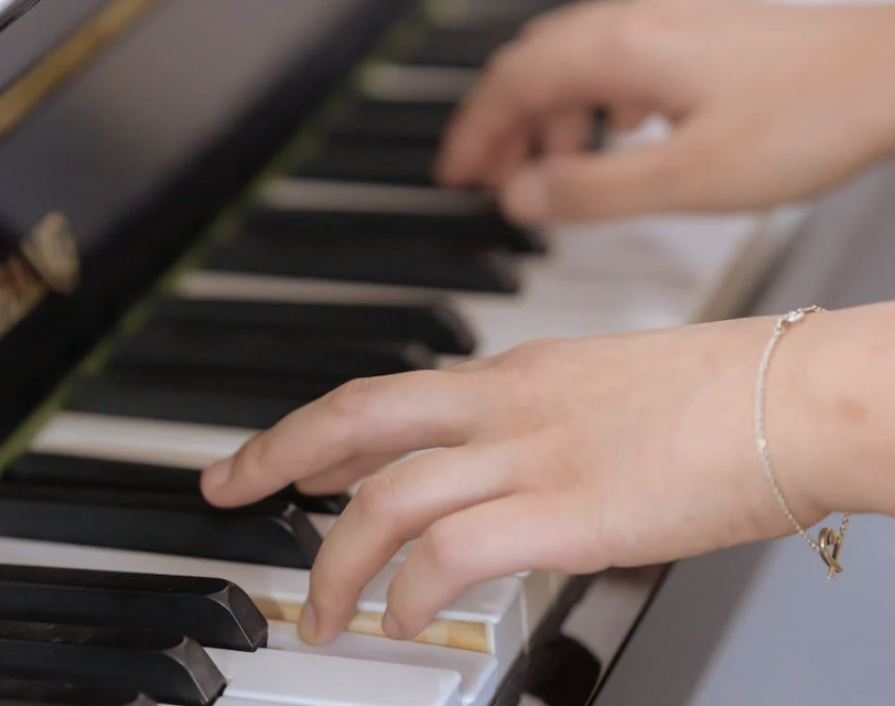 Piano weighted keys meaning for beginners